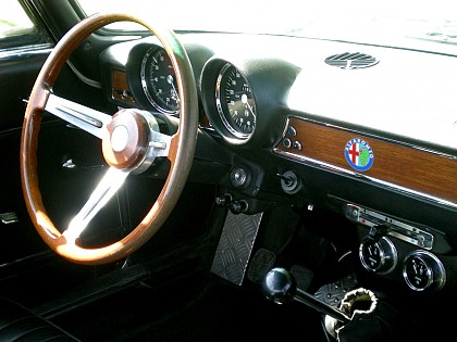 Découverte de Lille en voiture de collection