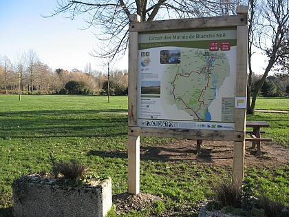 Walking trail "The Marshes of Blanche Noë"