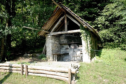 Les Cachouds Hike