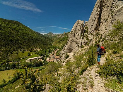 Hiking trail "Entre monts et merveilles"