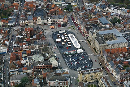 Cambrai, la Grand’Place et ses abords