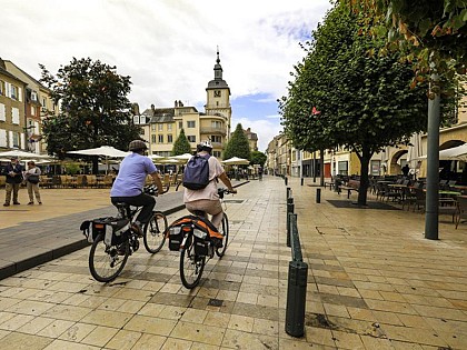 LA VOIE BLEUE CYCLE ROUTE - THIONVILLE - METZ