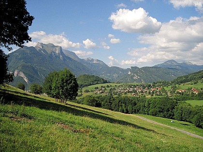 Walking tour : Les Charmes de Seythenex