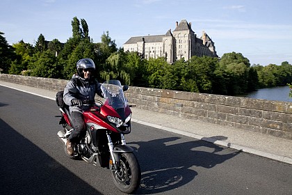 Balade à moto de Sablé-sur-Sarthe à la Chartre-sur-le-Loir