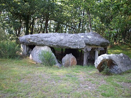 PEDESTRE: Circuit Du Dolmen