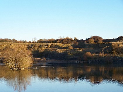 Carrière, manoirs et marais