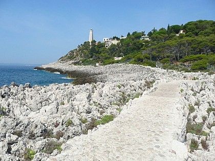 TOUR DU CAP FERRAT