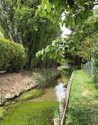 Le sentier de la vallée du Rû