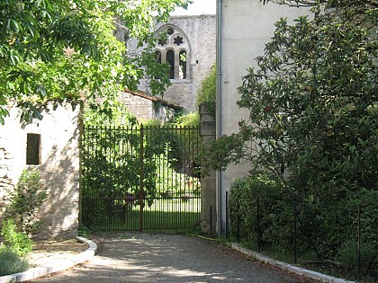 To the abbey of Villelongue