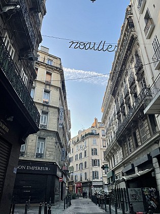 Balade urbaine entre Noailles et le Palais Longchamp