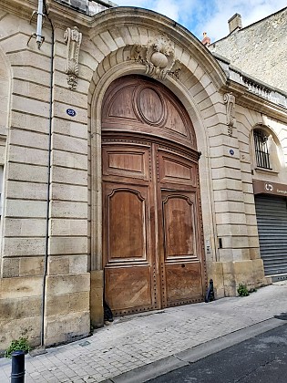 Balade à roulettes : Bordeaux en flamme