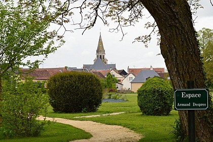 Promenade dans Vatan, à la découverte des jardins