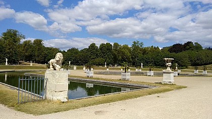 Des Coteaux de Saint-Cloud  à la Station des Milons