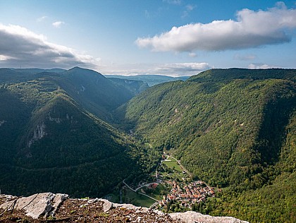 La Ragiaz et les falaises de Charabotte