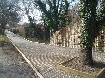 FR - Le sentier de la réserve du Méjean.