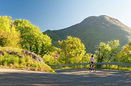Cycling up the Col de Marocaz