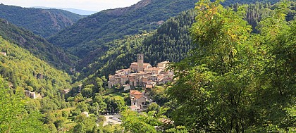 Antraïgues et volcan de Crau