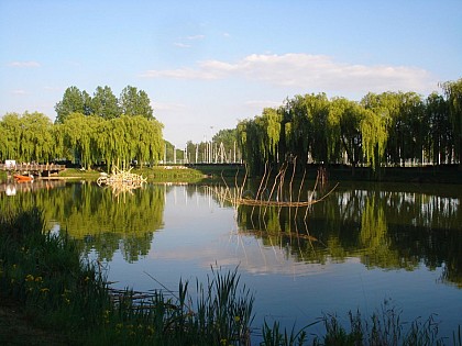 The chain of lakes by bike