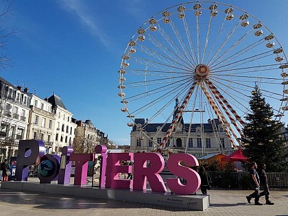 De Poitiers à Lusignan en écomobilité - Via le GR®364