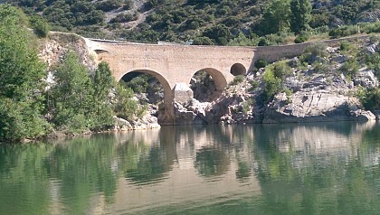 FR - Depuis le pont du Diable vers Saint Guilhem-le-désert