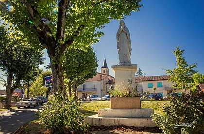 ROQUELAURE : LE SENTIER DE LA SIOUTAT