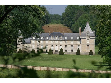Autour du château d'Hébertot