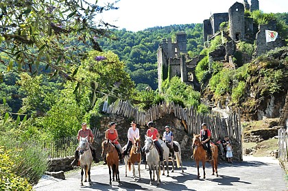 Boucle équestre Camps par les Tours de Carbonnières et les Tours de Merle