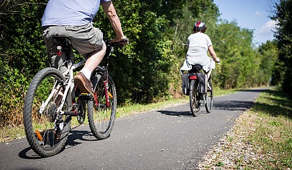 La piste Roger Lapébie - à vélo de Bordeaux à Sauveterre-de-Guyenne