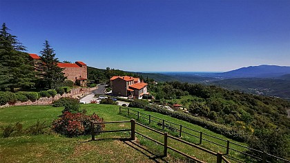 Vue de haut, à Montbolo