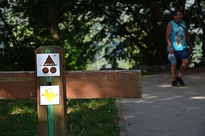 Le tour du lac Chambon - Les balades de Léa et Tino