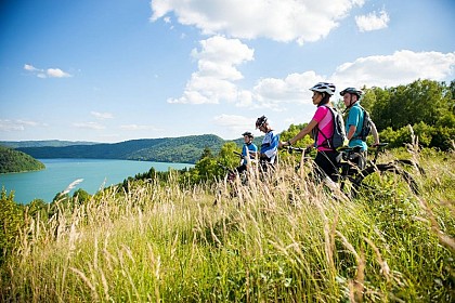 Tour du Lac de Vouglans VTT