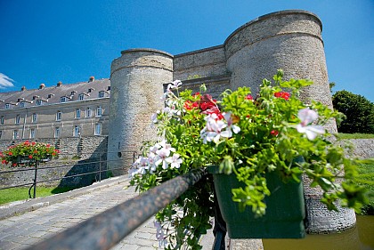 Bergues une balade de charme