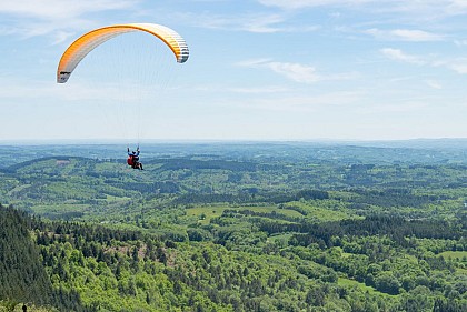 Monédières Millevaches Hang-gliding