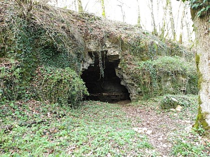 PERTE ET GROTTES DE LA RIGOTTE