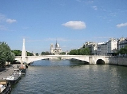 Statue of the bridge of Tournelle