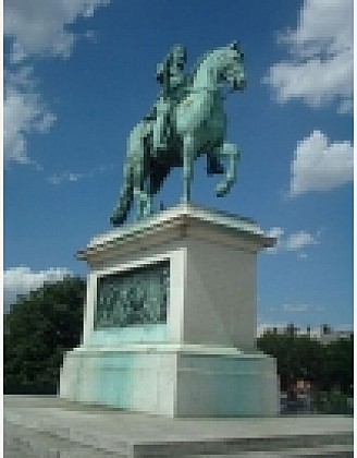 Statue of Pont-Neuf