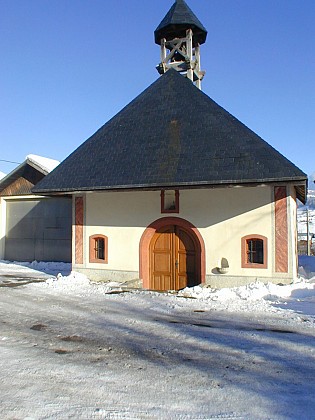 Chapelle d'Ormaret et ferme les Montagnards