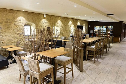 Restaurant "Midi au Château"