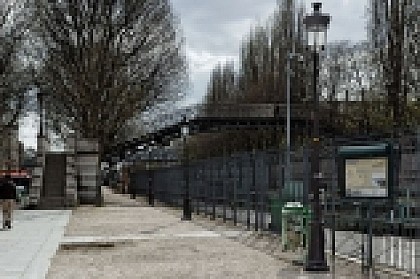 Footbridge of the locks of the Villette