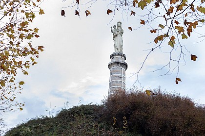 Statue de la Vierge / Madone