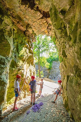 La carrière de Montmartin-sur-Mer et son site naturel d'escalade.