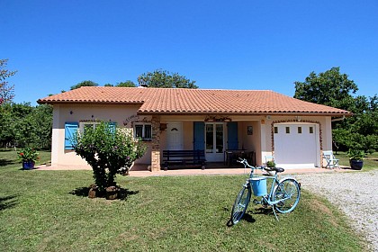 878100 - 5 people - 3 bedrooms - 3 'épis' (ears of corn) - Rochechouart - fiche 2012