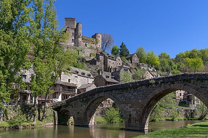 Belcastel, un des plus beaux villages de France