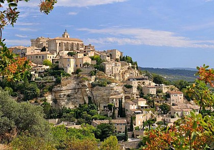 Découverte des villages du Luberon et de ses marchés et visite du musée de la Lavande