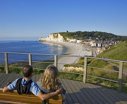 D-Day Tour: Normandy Landing Beaches & The American Cemetery – Hotel pick-up/drop-off