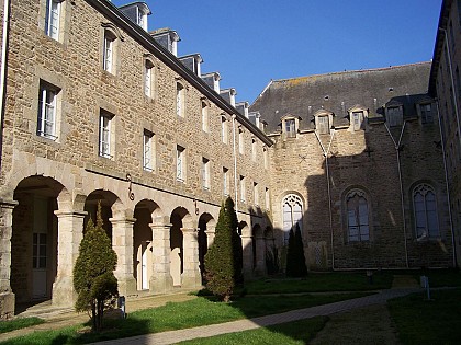 Le couvent des Ursulines et sa chapelle