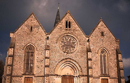 Église St Sauveur de Desvres