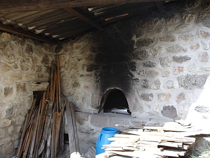 Hameau Le Pont et son four à pain