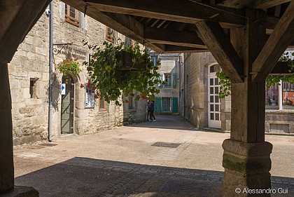 1TOURIST OFFICE