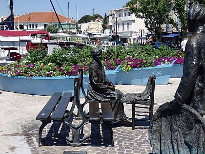 Bronze statues The Fisherman and the Harvester